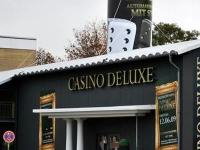 Aufblasbare Säule auf Casino