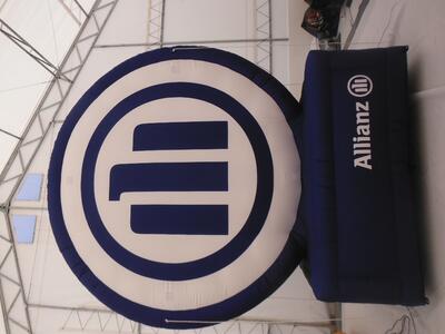 Aufblasbares Allianz Logo Mega Displays