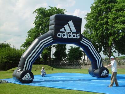 Adidas Inflatable Bogen Studio 55